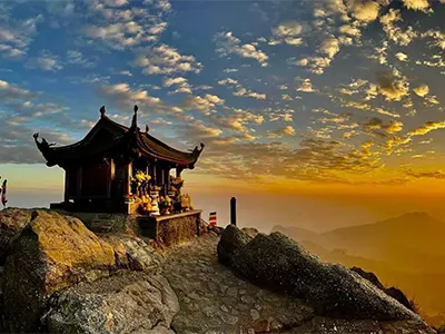 Tour Yên Tử - Chùa Ba Vàng từ Hà Nội - 1 ngày lễ hai chùa linh thiêng