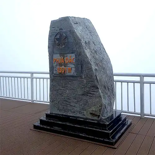 Đỉnh Phia Oắc 1931m cao nhất Cao Bàng
