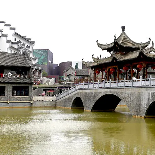 Khung cảnh Thái Bình Cổ Trấn Trung Quốc, còn được gọi là Tiểu Phượng Hoàng