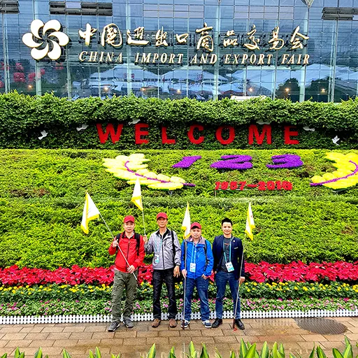 Đội hướng dẫn viên của Etoco tại Canton Fair 123 năm 2018