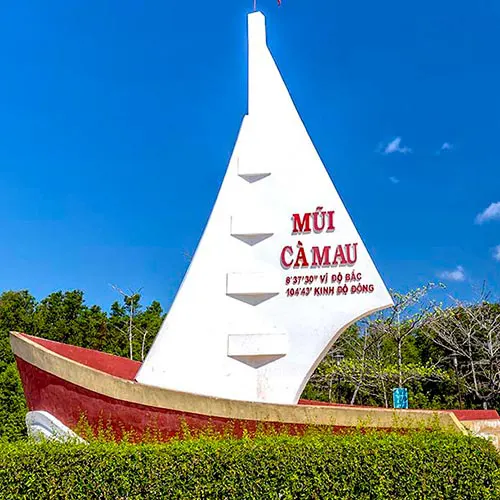 Cột mốc Đất Mũi Cà Mau - điểm check-in cực Nam Tổ quốc trong tour miền Tây 4 ngày 3 đêm từ Hà Nội
