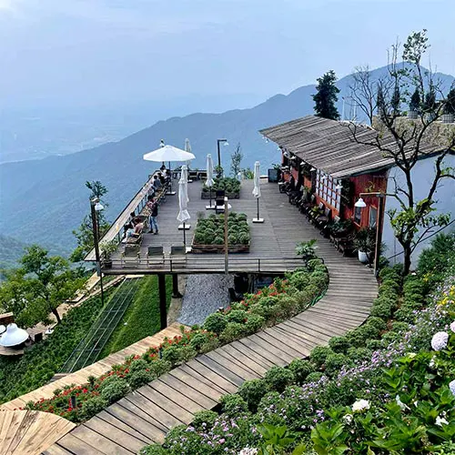 Tam Đảo luôn là điểm đến hấp dẫn nhờ khí hậu đặc trưng và nhiều view chụp ảnh đẹp