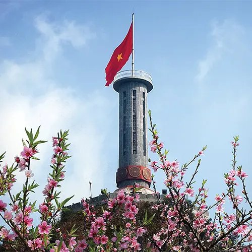 Cột cờ Lũng Cú Hà Giang - Biểu tượng thiêng liêng, cực Bắc của Tổ quốc