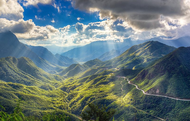 Cảnh đẹp hùng vĩ núi rừng Tây Bắc -Du lịch Sapa Lao Cai