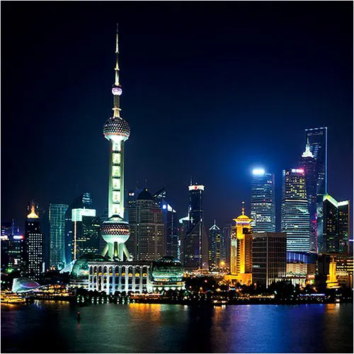 Tháp truyền hình Minh Châu - biểu tượng của thành phố Thượng Hải.