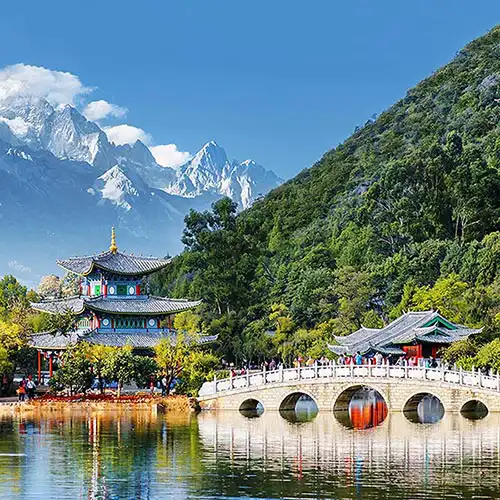 Tour Lệ Giang thăm công viên Hắc Long Đàm