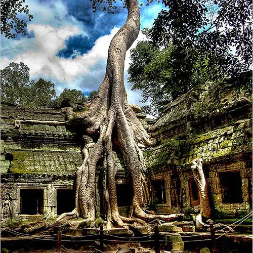 Đền Tapruhm nơi đóng phim Bí mật ngôi mộ cổ