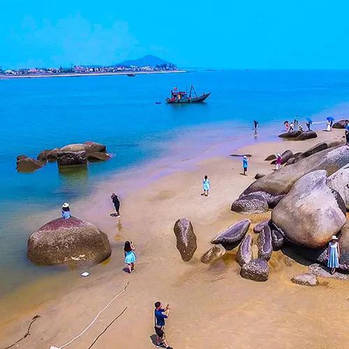 Biển Thiên Cầm Hà Tĩnh - cảnh biển đẹp nguyên sơ