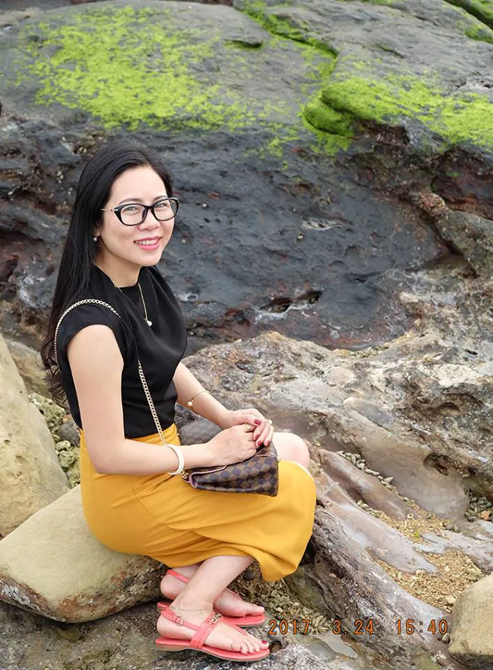 Bãi đá Bạch Long