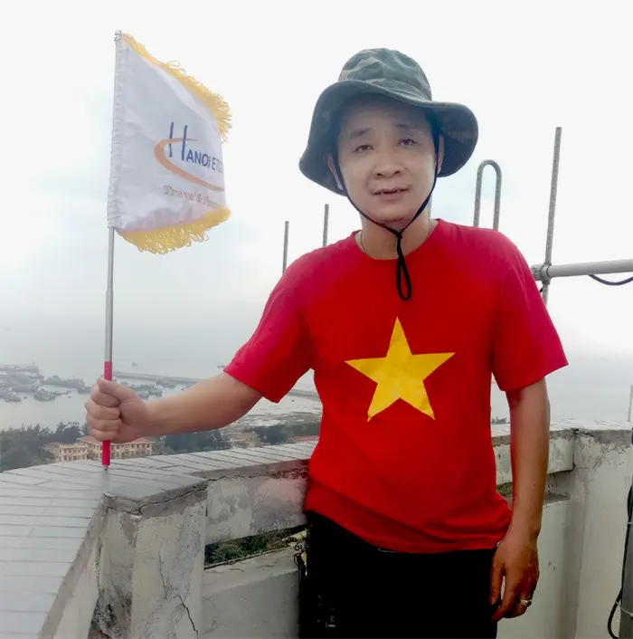Hanoi Etoco Check in hải đăng Bạch Long Vĩ