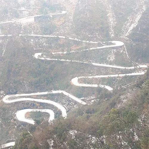 Đường lên Thiên Môn Sơn - Trương Gia Giới ngày băng tuyết