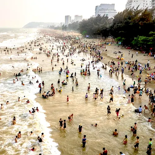 Biển Sâm Sơn thường xuyên quá tải