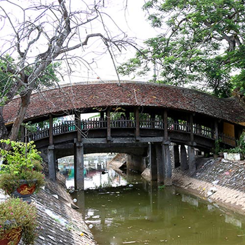 Cầu ngói Hải Anh 500 tuổi đẹp nhất Việt Nam