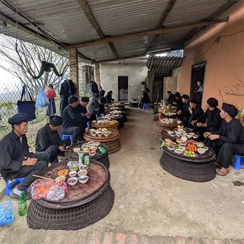 Đây là ảnh tết Gà Ma O - tết thiếu nhi năm 2026 của bản Choản Thèn Y Tý%>