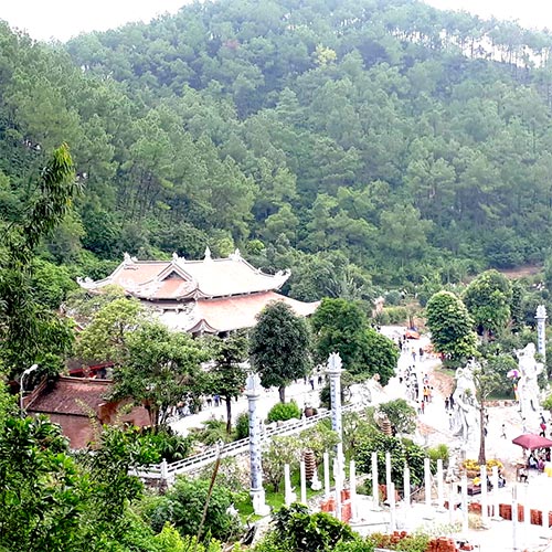 Ảnh Chùa Địa Tạng Phi Lai Tự - Ngôi chùa nổi tiếng với vẻ đẹp yên bình tại Hà Nam