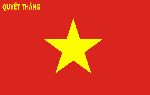 Quân kỳ là Quốc kỳ Việt Nam có thêm chữ quyết thắng màu vàng góc cao bên trái