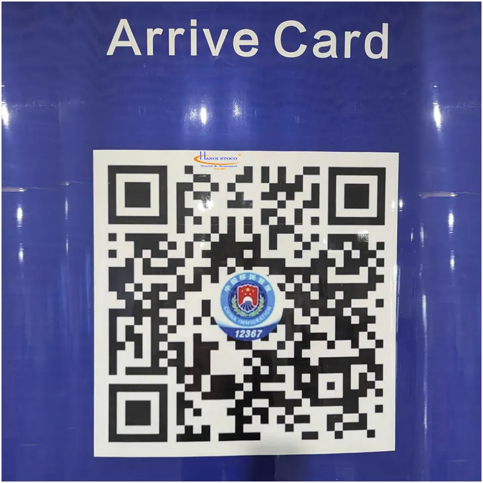 Quét mã QR để khai báo nhập cảnh