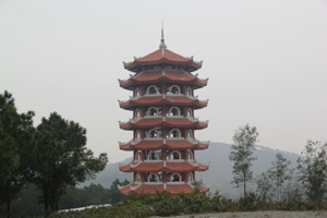 Tháp chuông ngã ba Đồng Lộc