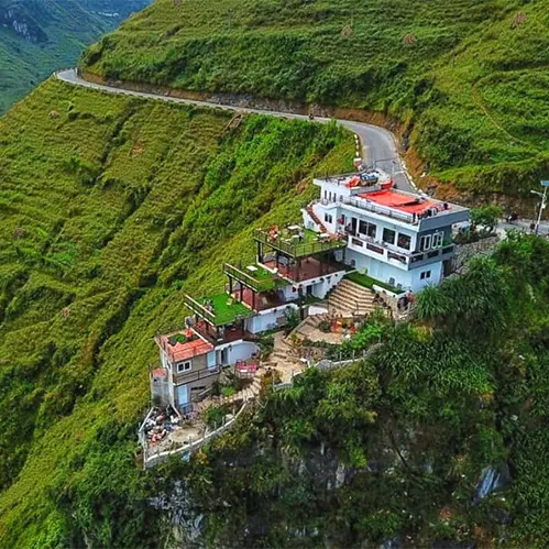 Đèo Mã Pí Lèng thuộc Cao nguyên đá Đồng Văn, Hà Giang%>