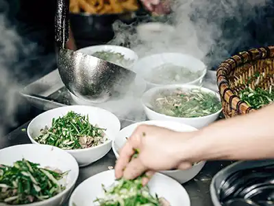 Phân biệt Phở Thìn bờ hồ và Phở Thìn Lò Đúc Hà Nội