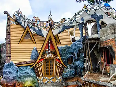 Crazy House biệt thự Hằng Nga - ngôi nhà kỳ dị ở TP Đà Lạt